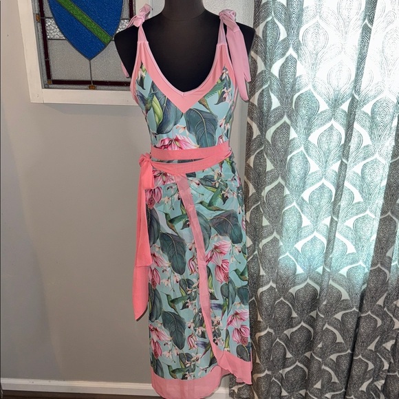 Tropical One Piece Swimsuit with Matching Sarong SZ Medium - Picture 1 of 7